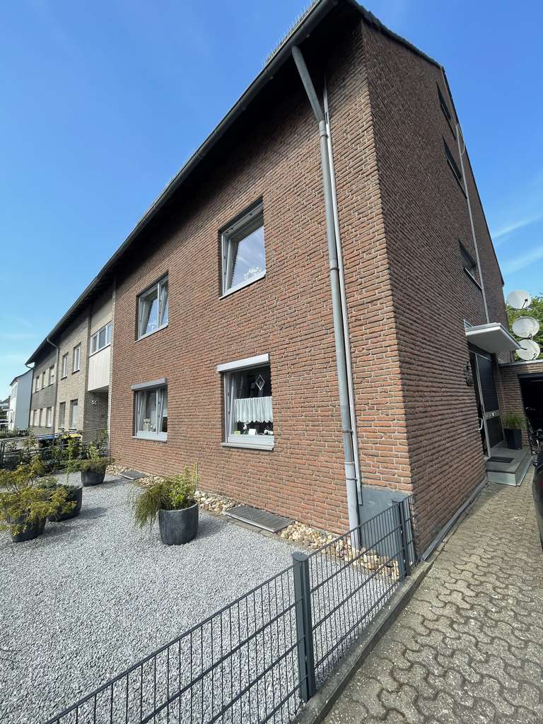 Wesel: Gepflegtes Mehrfamilienhaus in City-Nähe zu verkaufen!