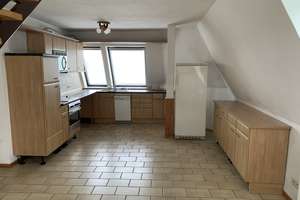 zentral in Berg.-Neukirchen * großzügige Maisonettewohnung * ideal für kleinen Haushalt – Burscheider Str. 106, 51381 Bergisch Neukirchen, Leverkusen – Vorschaubild 2