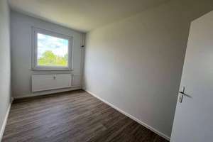 Familienfreundliche 4-Zimmer Wohnung mit Balkon in Zwickau, Neuplanitz – Dortmunder Straße 20, 8062 Neuplanitz, Zwickau – Vorschaubild 6