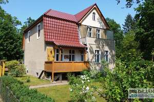 Ruhiges Wohnen in zentraler Lage! 
Idyllisches Einfamilienhaus mit Villencharakter – Die vollständige Adresse der Immobilie erhältst du vom Anbieter., 16827 Neuruppin – Vorschaubild 1