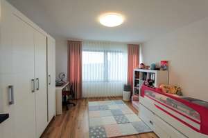 IMMO LOVE Königsbrunn- Traumhaft sanierte DHH, 158 m² Wfl., 359 m² Grund! – Die vollständige Adresse der Immobilie erhältst du vom Anbieter., 86343 Königsbrunn – Vorschaubild 8