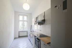 Traumhafte, bezugsfreie 2-Zimmer-Altbauwohnung in Berlin Pankow – Berlin – Vorschaubild 3