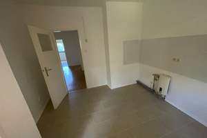 Balkonwohnung mit 3 Zimmern im 3. Obergeschoss in Bremen-Vahr – Kurt-Schumacher-Allee 38, 28327 Neue Vahr Südost, Bremen – Vorschaubild 12
