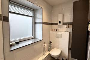 Exklusive 2-Zimmer-Wohnung mit geh. Innenausstattung, Garage, Balkon, Kamin & EBK – Rathausstraße 18, 41061 Gladbach, Mönchengladbach – Vorschaubild 13