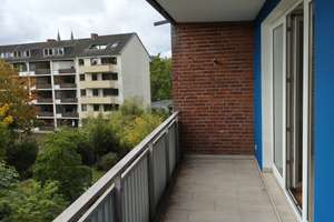 Zentral gelegene, helle, renovierte 3 Zimmer Wohnung – Kohlhökerstr. 57, 28203 Ostertor, Bremen – Vorschaubild 4