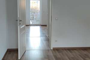 ***Traumhafte 5-R. Whg.+tolles Bad+Gäste-WC/Dusche+große Küche+Familientaugl. – Daumierstraße 6a, 4157 Gohlis-Mitte, Leipzig – Vorschaubild 2