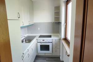 Exklusive, geräumige und sanierte 1-Zimmer-Wohnung mit Balkon und EBK in Unterhaching – Leipziger Straße 2, 82008 Unterhaching – Vorschaubild 3