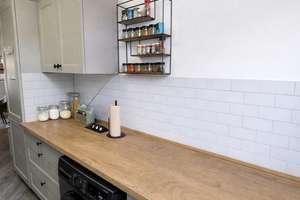 Sanierter Altbau in Buckau: 4,5 Zimmer, Balkon + Austritt, 4. OG ohne Aufzug – Thiemstraße 10, 39104 Buckau, Magdeburg – Vorschaubild 9