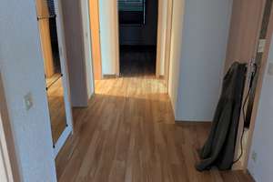 Gepflegte 3-Zimmer-Wohnung im EG mit Balkon in Koblenz-Lay – Die vollständige Adresse der Immobilie erhältst du vom Anbieter., 56073 Lay, Koblenz – Vorschaubild 1
