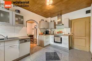 RESERVIERT!!!
Einziehen statt renovieren – Einfamilienhaus mit Wintergarten, 2 Bädern und Garage – Die vollständige Adresse der Immobilie erhältst du vom Anbieter., 66589 Merchweiler – Vorschaubild 5