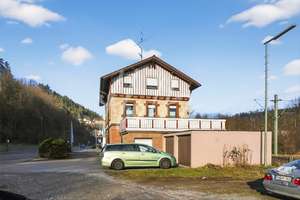 Ein stabiles Fundament in wilden Zeiten - MFH mit 4 WE & 3 Garagen in Epfendorf .... – Bahnhof 1, 78736 Epfendorf – Vorschaubild 2