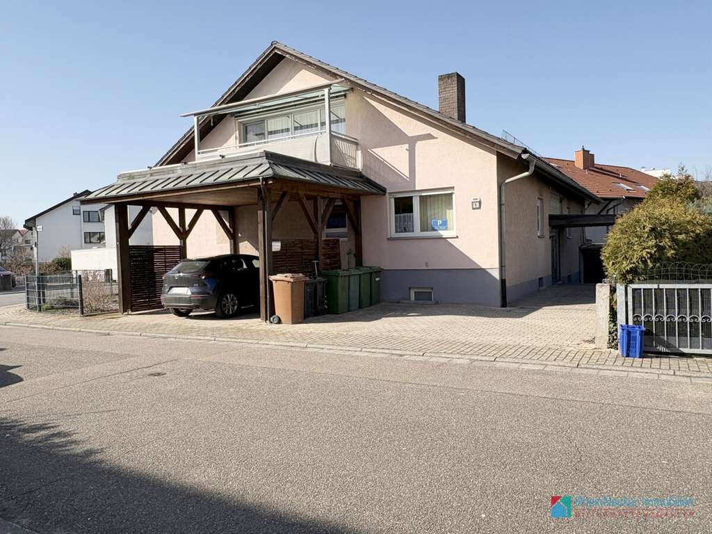 Immobilie in Sandhausen - Voll vermietetes 4-Familienhaus -
Investmentchance in Sandhausen - Bild 1