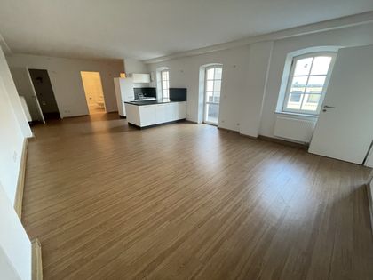 erbenhausen moderne 2 zimmerdachwohnung mit 2 fahrrädern