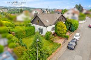 Charmantes Einfamilienhaus mit großzügigem Garten