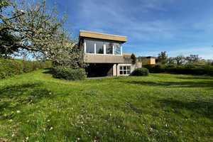 Futuristischer Bungalow aus den 70´er Jahren - modernisierungsbedürftig - aber es lohnt sich  ! – Dr.-Hans-Güthlein-Weg 19, 91555 Ansbach (Kreis) – Vorschaubild 2