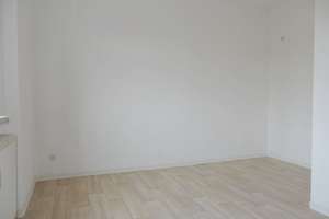 Helle 2-Zimmer-Wohnung mit Gartenidylle hinter dem Haus – Straße der Freundschaft 30, 2991 Lauta – Vorschaubild 4