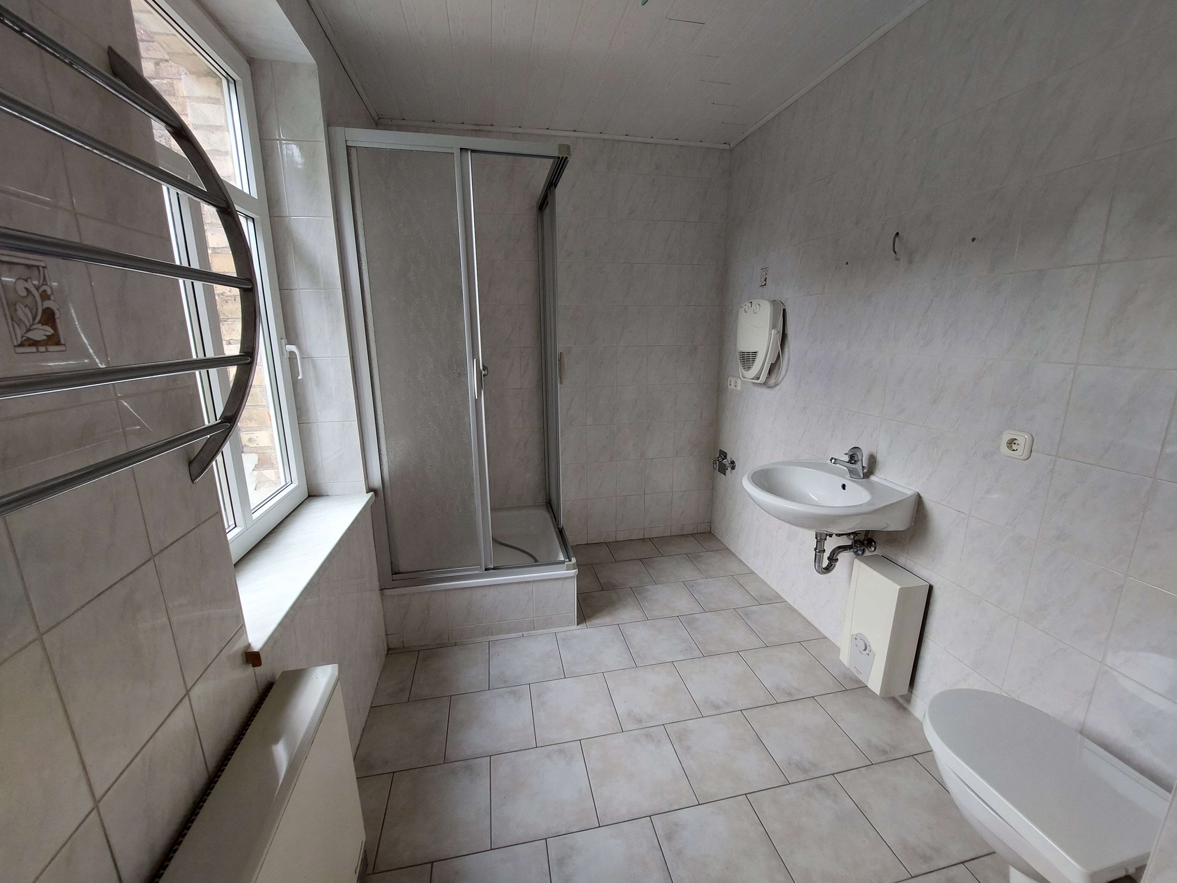 Kaufpreis reduziert - Ein-/Zwei- oder Mehrfamilienhaus in 06198 Salzatal OT Beesenstedt, Saalekreis – Bild 4