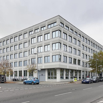 Im Alleinauftrag: Neuwertiger Schulungscampus nahe Ringbahn