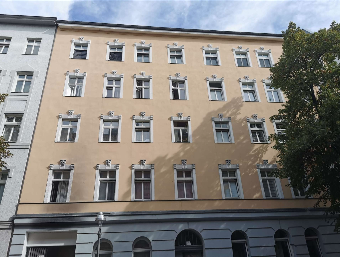 Seltene Altbau-Investmentgelegenheit mit klar definiertem Wertsteigerungspotenzial -Spandau, Berlin – Bild 3