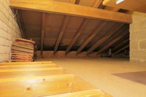Tolles Haus mit gr. Garten warten auf seine neuen Eigentümer – Die vollständige Adresse der Immobilie erhältst du vom Anbieter., 75175 Südoststadt, Pforzheim – Vorschaubild 14