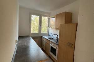 Helle 2-Zi. mit EBK, Dusche & Laminat in ruhiger Lage!  – Würzburger Straße 36 A, 9130 Sonnenberg, Chemnitz – Vorschaubild 1
