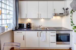 Möbliert: Wohnen auf Zeit: Großzügiges möbliertes Apartment – Die vollständige Adresse der Immobilie erhältst du vom Anbieter., 80797 Maßmannbergl, München – Vorschaubild 5