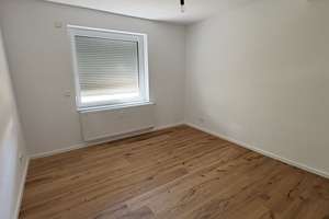 Frisch renovierte 3,5-Zimmer-Erdgeschosswohnung mit Terrasse, Gäste-WC und neuer Einbauküche – Ritter-Gebhard-Straße 37a, 38229 Gebhardshagen, Salzgitter – Vorschaubild 7