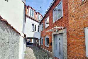 Ab 2013 liebevoll saniertes Altstadt-Ganghaus mit kleinem Innenhof auf der Lübecker Altstadtinsel! – Die vollständige Adresse der Immobilie erhältst du vom Anbieter., 23552 Innenstadt, Lübeck – Vorschaubild 18