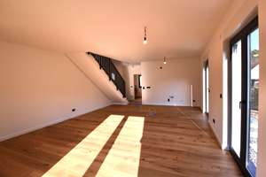 Erstbezug! Hochwertige A+ Energieeffizienz -  Neubau DHH mit Terrasse,  Garten, PV-Anlage, – Malchiner Str. 33b, 15366 Neuenhagen bei Berlin – Vorschaubild 3