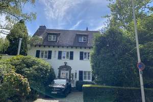 KLASSISCH / STILVOLL / UNVERGLEICHLICH !
Zwei herrschaftliche Altbau-Villen verbunden mit Wohnhalle – Die vollständige Adresse der Immobilie erhältst du vom Anbieter., 53127 Venusberg, Bonn – Vorschaubild 9