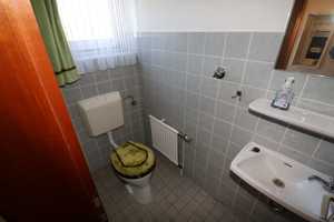 Gräfrath! Sonniger Bungalow mit 5 Zimmern und Garage in ruhiger Lage nahe des Ortskern – Solingen – Vorschaubild 8