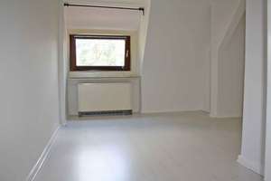 2,5-Zimmer im Dachgeschoss, vermietet - Ruhiglage a.d. Havel / Tegeler Forst,  modernisierungsbed. – Nußhäherstr. 31, 13505 Konradshöhe, Berlin – Vorschaubild 14