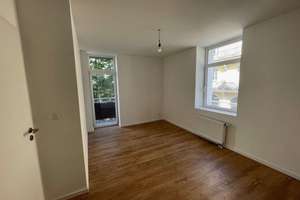 Mit Balkon: Gemütliche 2 Zimmer-Wohnung in der City, Westanlage 20, Gießen – 35390 Innenstadt, Gießen – Vorschaubild 2
