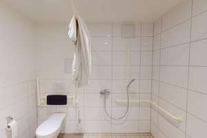 **STUDENTS ONLY** Rollstuhlgerechtes Apartment MÖBLIERT mit TERRASSE im Open Living House Siegen ... – Am Lohgraben 30, 57074 Siegen, Siegen – Vorschaubild 8