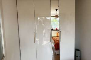 Lichtdurchflutete, möblierte 1- Zimmer Wohnung mit Balkon & Ausblick auf den Ringpark  – 97072 Altstadt, Würzburg – Vorschaubild 3