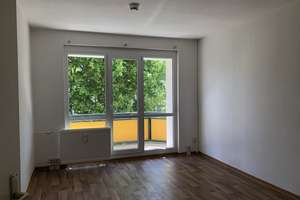 Frisch sanierte 3 Zimmer Wohnung!