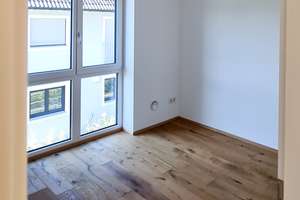 Frei ab 01.08.2026! Exklusive 5 Zi. Whg auf 3 Ebenen mit 117m² Süd-West-Garten &  35 m² Terrasse – Die vollständige Adresse der Immobilie erhältst du vom Anbieter., 81827 Waldtrudering, München – Vorschaubild 12