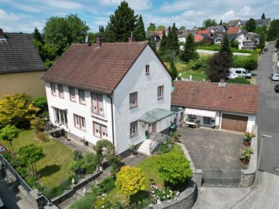 Architektenhaus mit großem Grundstück und zusätzlichem Baupotenzial