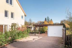 Davenstedt: Wohnen wie im Haus – Energieeffiziente Maisonette mit Atelier, großem Balkon & Garage. – Im Bruchkampe 8D, 30455 Davenstedt, Hannover – Vorschaubild 7