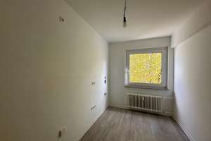 Schöne 3-Zimmer-Wohnung mit Balkon! – Theodor-Heuss-Ring 104, 51377 Steinbüchel, Leverkusen – Vorschaubild 4