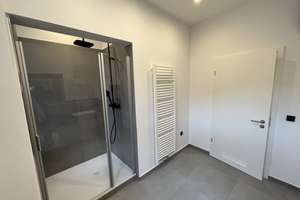 Attraktive, hochwertig kernsanierte Altbauwohnung in erstklassiger Lage Nürnbergs – Die vollständige Adresse der Immobilie erhältst du vom Anbieter., 90478 Glockenhof, Nürnberg – Vorschaubild 6
