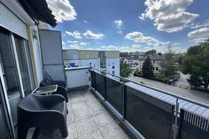 Exklusives Wohngefühl zentrumsnah – 2-Zimmer-Wohnung mit Balkon und zusätzlichem Raum