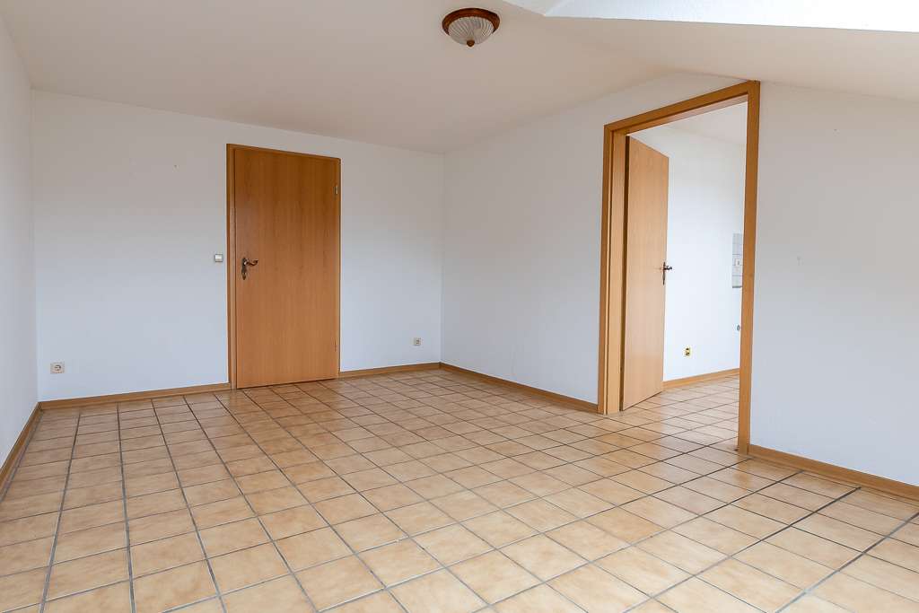 Immobilie in Gusterath - Charmantes Einfamilienhaus mit Einliegerwohnung und großem Potenzial in idyllischer Wohnlage - Bild 3