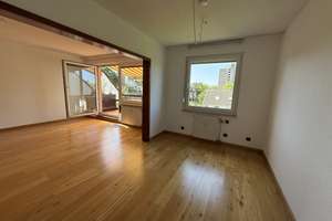 Helle, großzügige 3-Zimmerwohnung mit 2 Balkone in gefragter Lage – Am Maashof 18, 47269 Großenbaum, Duisburg – Vorschaubild 4