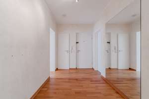 Lichtdurchflutete 3-Zimmer Wohnung mit Garage in ruhiger Sackgassenlage von Düsseldorf-Niederkassel! – 40547 Niederkassel, Düsseldorf – Vorschaubild 4