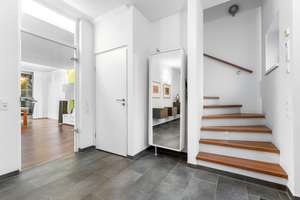 Exklusives Wohnen über zwei Etagen mit Garten und Blick ins Grüne in den Heiligengeisthöfen – Die vollständige Adresse der Immobilie erhältst du vom Anbieter., 26121 Innenstadt, Oldenburg (Oldenburg) – Vorschaubild 2