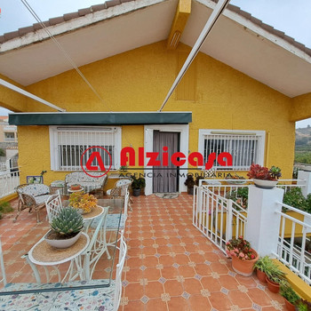 Fantastische Villa in Corbera, Gegend Les Coves.
