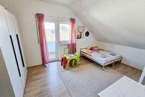 Moderne 4-Zimmer-Wohnung mit zwei Balkonen und Duplex-Stellplatz – Die vollständige Adresse der Immobilie erhältst du vom Anbieter., 76149 Neureut, Karlsruhe – Vorschaubild 7