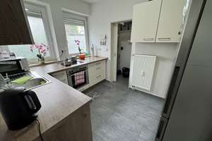 Straubing-Süd: Dreifamilienhaus mit Garagen – Eine Einheit frei verfügbar – Die vollständige Adresse der Immobilie erhältst du vom Anbieter., 94315 Kernstadt, Straubing – Vorschaubild 15