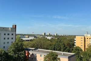 4-Zimmer-Wohnung im obersten Stockwerk – Südloggia mit "Alpenblick" | Nähe BMW & FIZ | 91 m² – Eduard-Spranger-Str. 18, 80935 Lerchenau-Ost, München – Vorschaubild 3